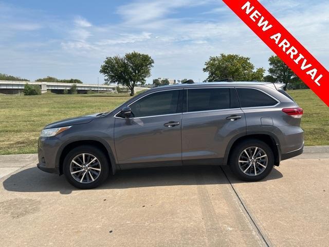 used 2019 Toyota Highlander car, priced at $24,000