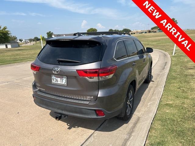 used 2019 Toyota Highlander car, priced at $24,000