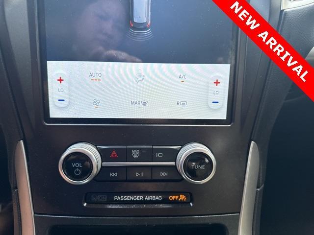 used 2021 Ford Edge car, priced at $18,000