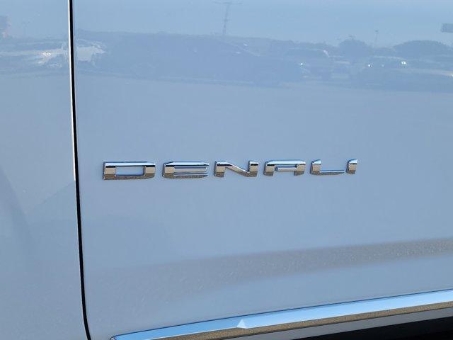 new 2026 GMC Yukon car, priced at $85,438