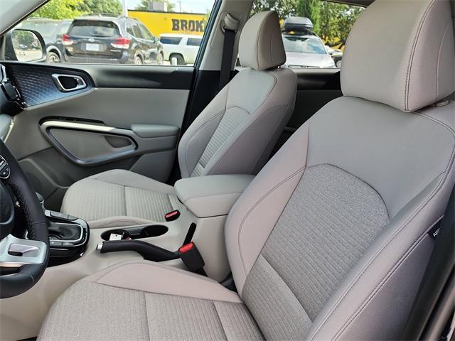 new 2025 Kia Soul car, priced at $23,590