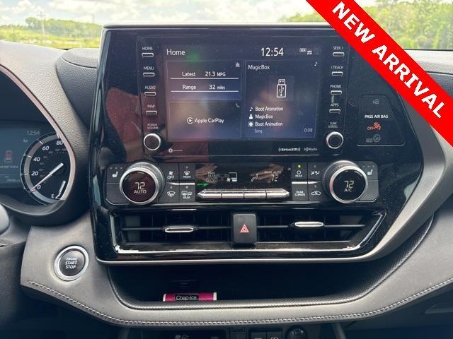 used 2021 Toyota Highlander car, priced at $35,000