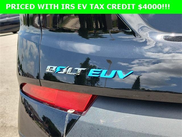 used 2022 Chevrolet Bolt EUV car, priced at $14,000