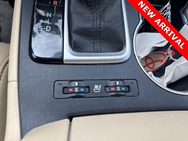 used 2016 Toyota Highlander car, priced at $27,500