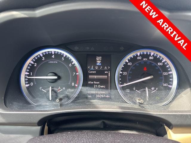 used 2016 Toyota Highlander car, priced at $27,500