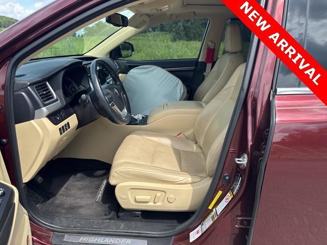 used 2016 Toyota Highlander car, priced at $27,500