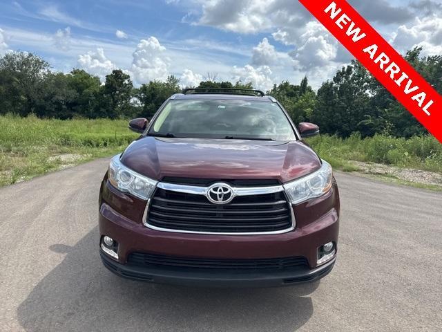 used 2016 Toyota Highlander car, priced at $27,500