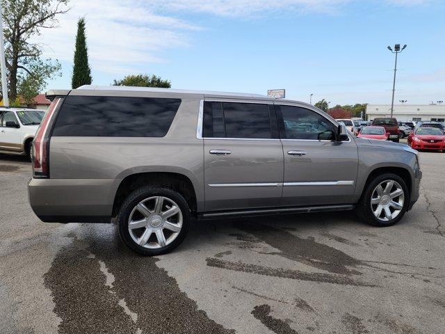 used 2019 Cadillac Escalade ESV car, priced at $25,000