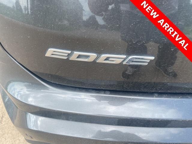 used 2019 Ford Edge car, priced at $18,000
