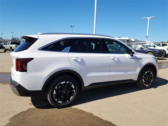 new 2025 Kia Sorento car, priced at $30,875
