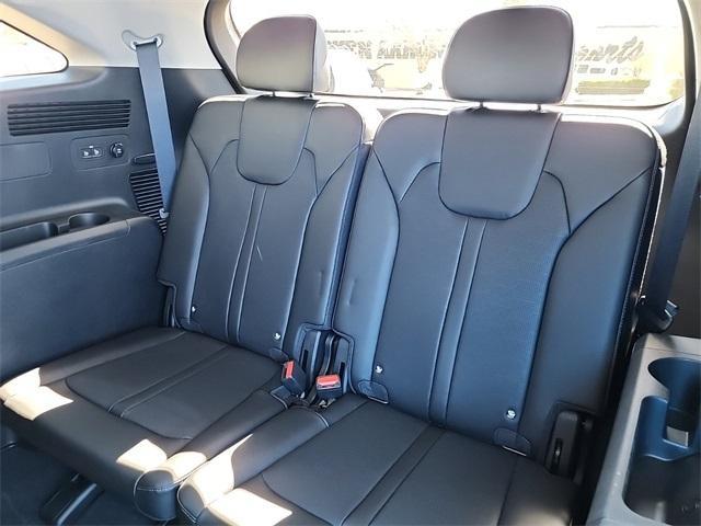 new 2025 Kia Sorento car, priced at $30,875