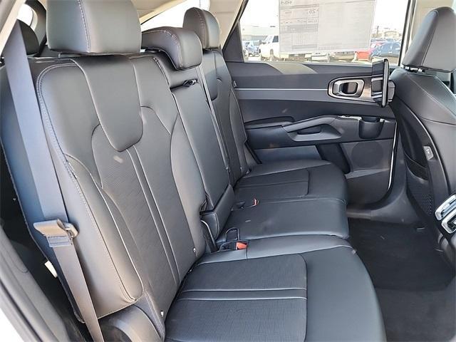 new 2025 Kia Sorento car, priced at $30,875
