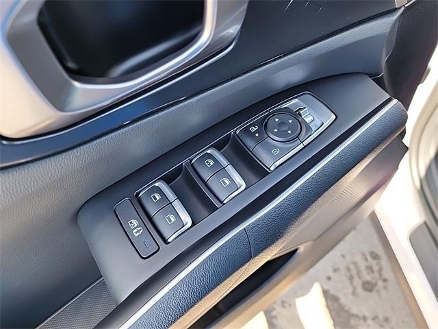 new 2025 Kia Sorento car, priced at $30,875