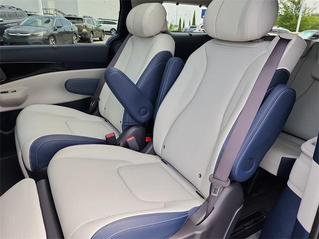 new 2026 Kia Carnival car, priced at $51,025