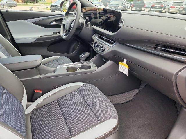 new 2025 Buick Envista car, priced at $22,225
