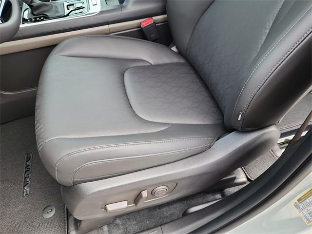 new 2025 Kia Carnival car, priced at $41,275