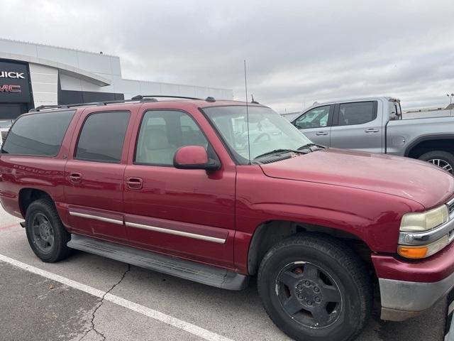 used 2005 Chevrolet Suburban car, priced at $5,000