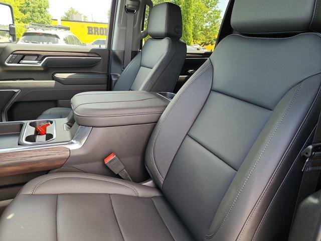 new 2025 GMC Sierra 2500 car, priced at $75,625