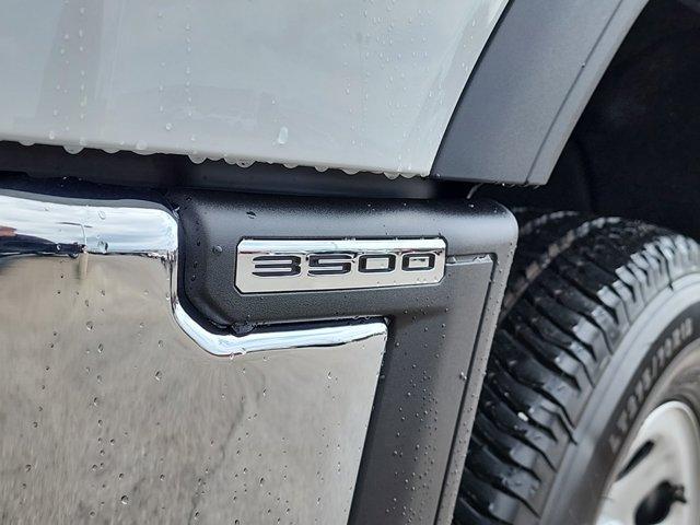 new 2024 GMC Sierra 3500 car, priced at $55,360