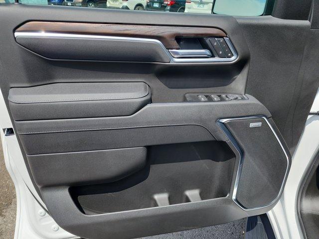 new 2025 GMC Sierra 1500 car, priced at $56,325