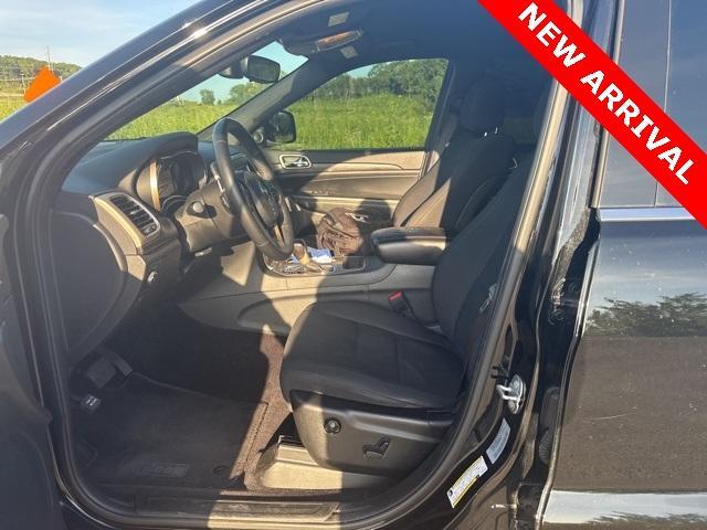 used 2017 Jeep Grand Cherokee car, priced at $10,500