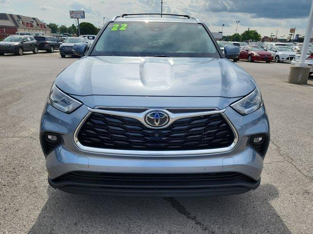 used 2022 Toyota Highlander car, priced at $39,500