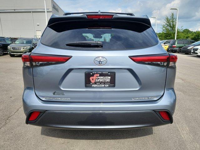 used 2022 Toyota Highlander car, priced at $39,500