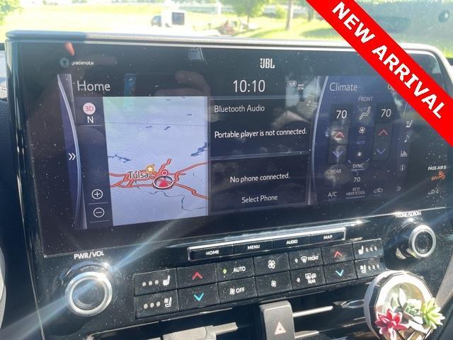 used 2022 Toyota Highlander car, priced at $40,000
