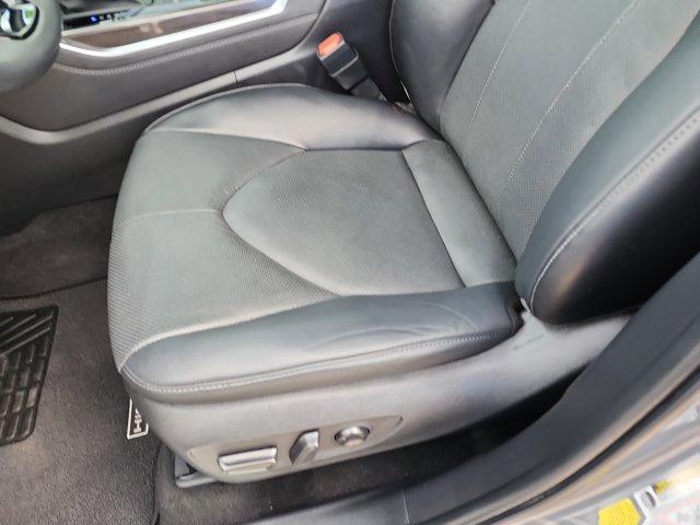 used 2022 Toyota Highlander car, priced at $39,500