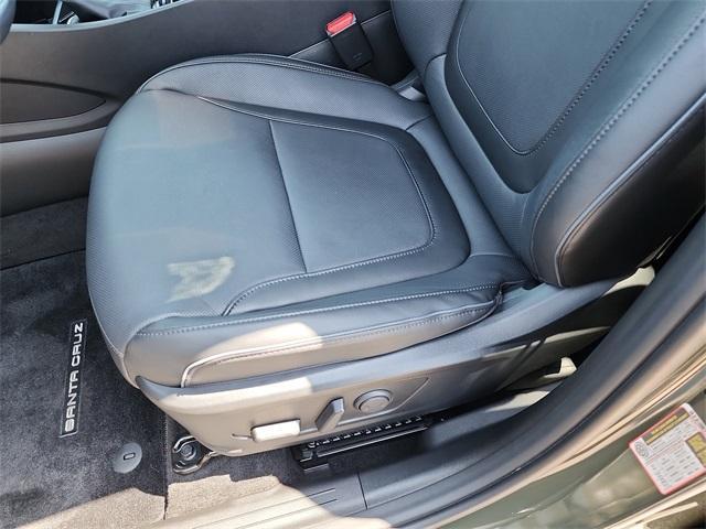 used 2025 Hyundai SANTA CRUZ car, priced at $35,000