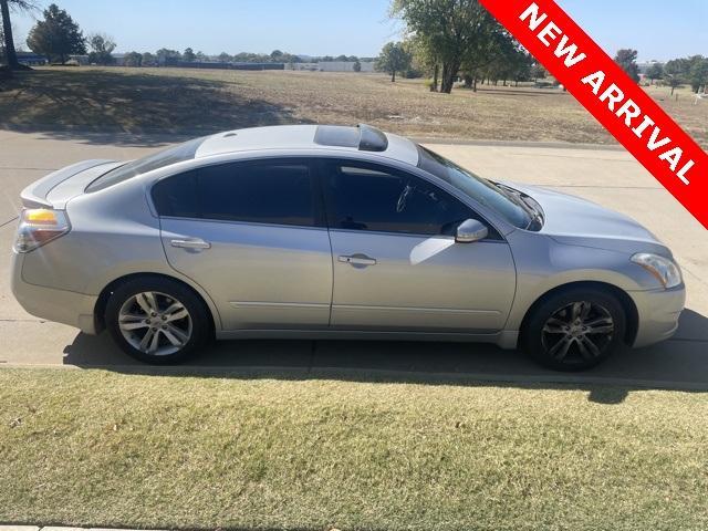 used 2012 Nissan Altima car, priced at $6,000