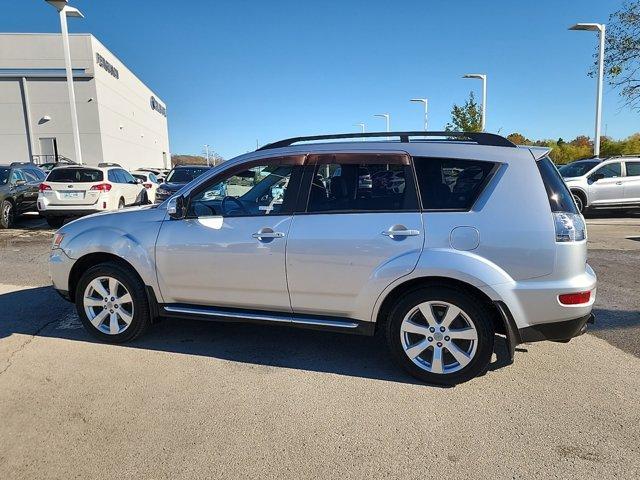 used 2010 Mitsubishi Outlander car, priced at $5,500