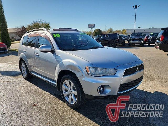 used 2010 Mitsubishi Outlander car, priced at $5,500