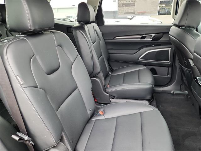 new 2025 Kia Telluride car, priced at $37,104