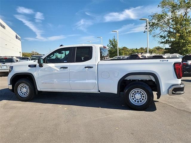 new 2025 GMC Sierra 1500 car, priced at $41,865