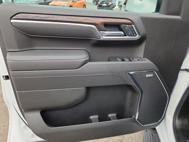 new 2025 GMC Sierra 1500 car, priced at $55,325