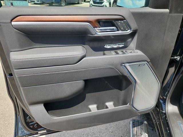 new 2025 GMC Sierra 1500 car, priced at $68,500