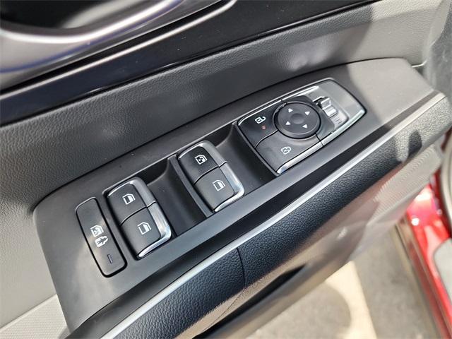 new 2025 Kia Sorento car, priced at $30,024
