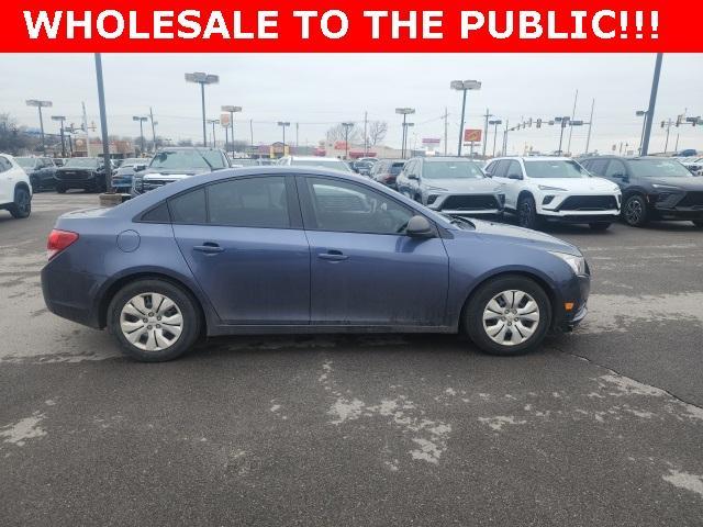 used 2014 Chevrolet Cruze car, priced at $4,500