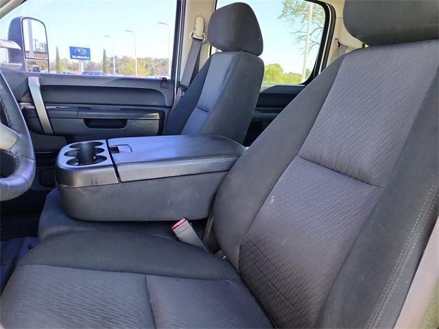 used 2014 Chevrolet Silverado 2500 car, priced at $21,000