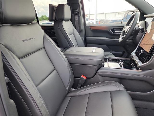 new 2025 GMC Yukon car, priced at $90,328