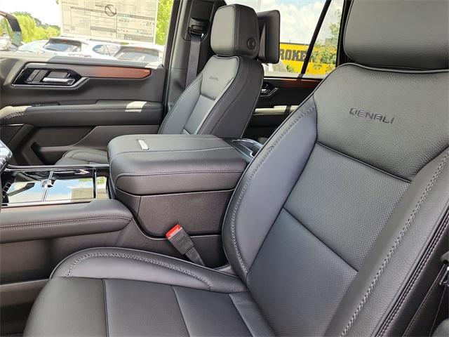 new 2025 GMC Yukon car, priced at $90,328