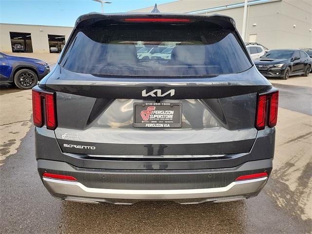 new 2025 Kia Sorento car, priced at $35,609