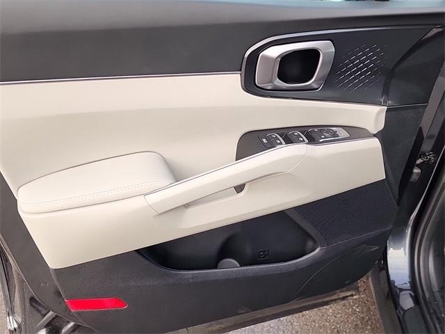 new 2025 Kia Sorento car, priced at $35,609