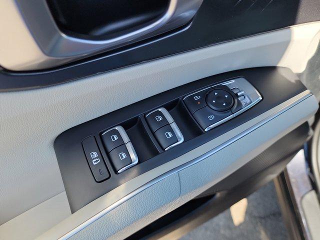 new 2025 Kia Sorento car, priced at $34,990