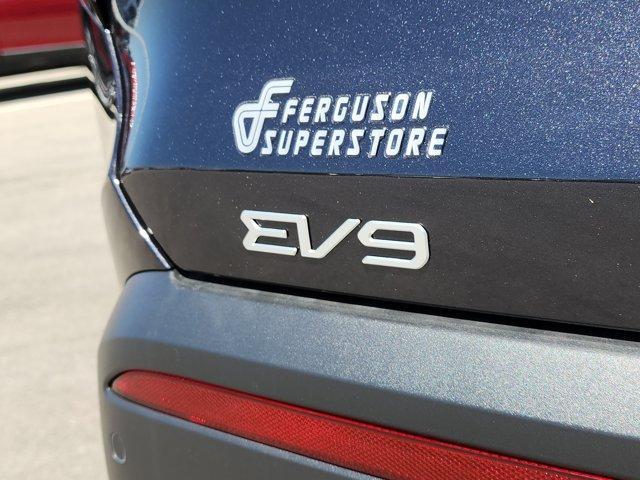 new 2026 Kia EV9 car, priced at $53,790