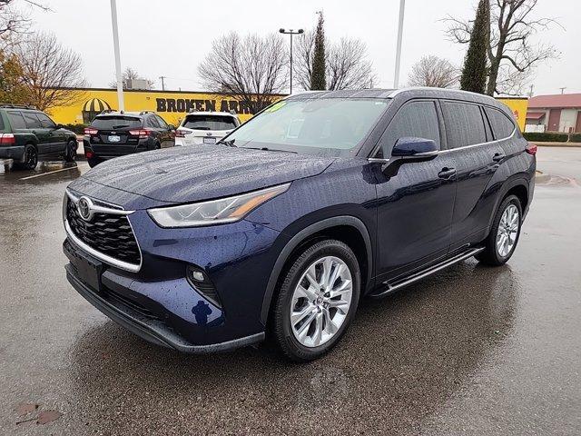 used 2020 Toyota Highlander car, priced at $33,000