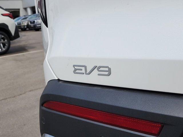 new 2024 Kia EV9 car, priced at $48,865