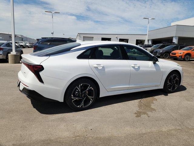 new 2025 Kia K5 car, priced at $27,543