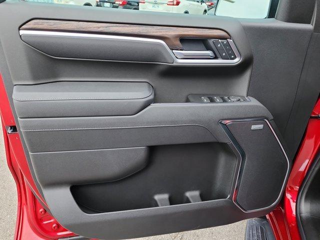 new 2025 GMC Sierra 1500 car, priced at $53,175